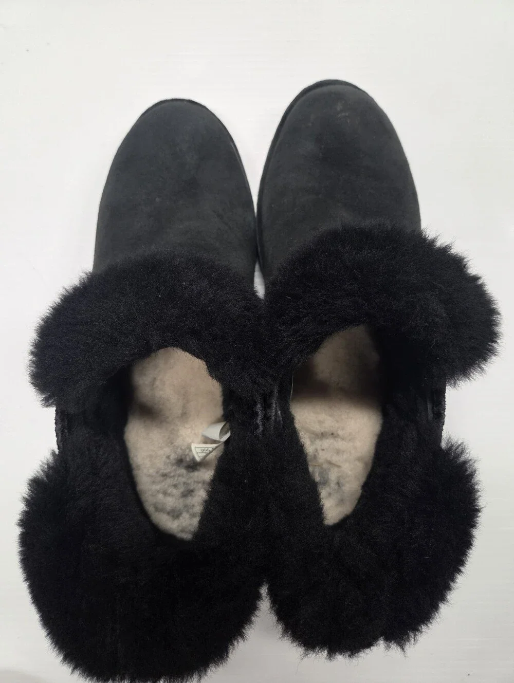 UGG Mckay Black Suede Sheepskin Ankle Boots Booties Size US 9 Women